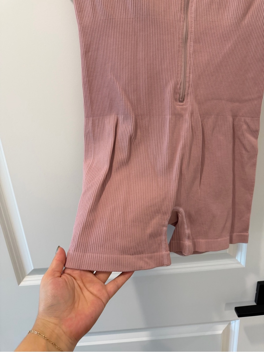 Amazon Pink Ribbed Short-Sleeve Zipper Romper - Picture 4 of 5